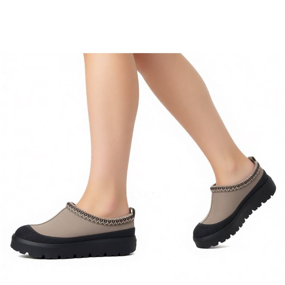 UGG Tazz Hybrid Smoke Plume