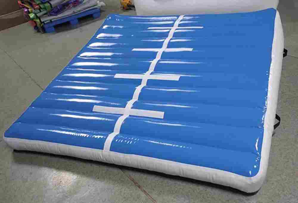 Надувной гимнастический мат-коврик «Старт» для занятий 2×2×0,4 м, синий