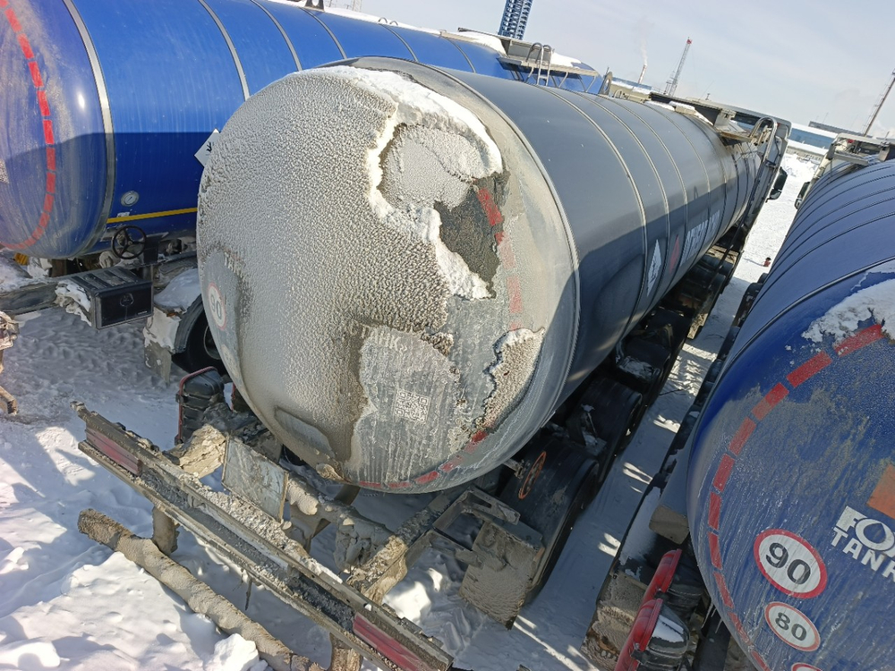 FoxTank 8777 Полуприцеп цистерна 877721 (светлые нефтепродукты)