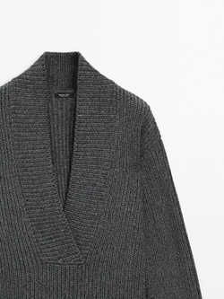 Massimo Dutti Свитер из трикотажа платочной вязки с глубоким вырезом, серый