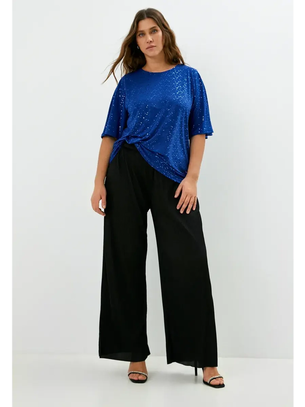 Блузка с пайетками