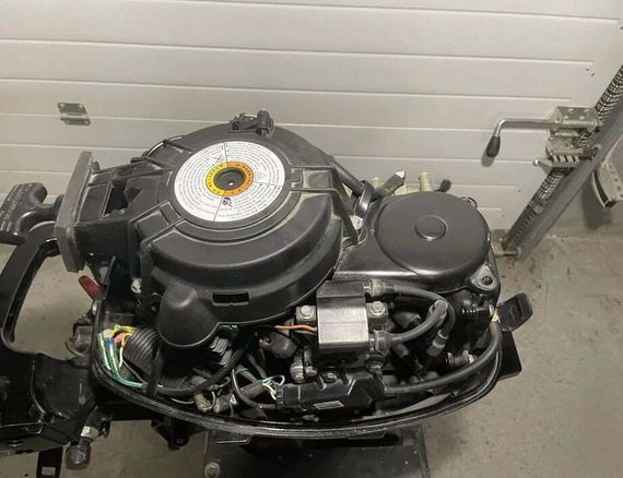 4х-тактный лодочный мотор MERCURY ME F 9.9M Б/У