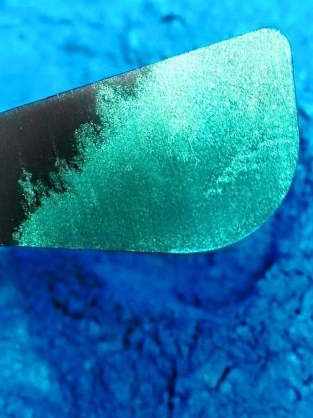 Премиум пигмент 8933 - Голубой (с золотым и зелёным) - универсальный