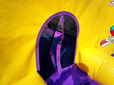 Детский надувной батут "Любимый клоун" желто-фиолетовый
