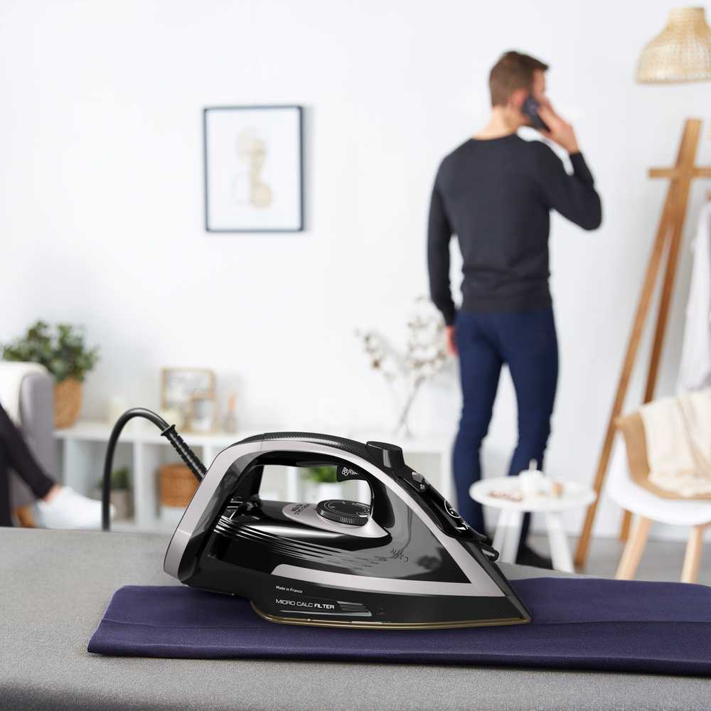 Утюг Tefal Puregliss FV8062E0