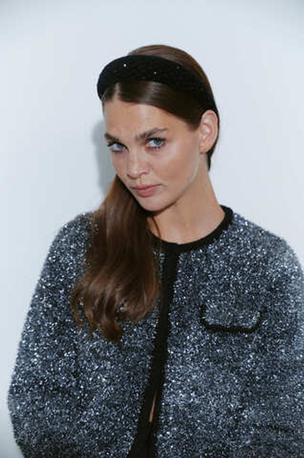 Ободок из бархата с камнями