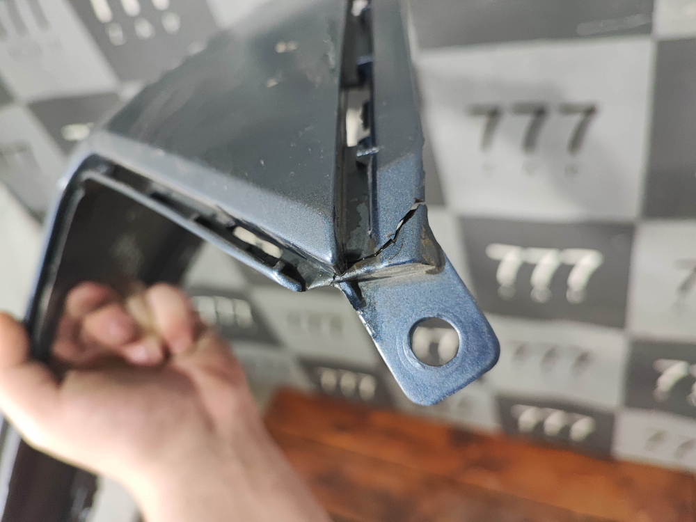 Бампер передний правая часть GAC GS3 24-нв Б/У Оригинал 7105412CRV0000