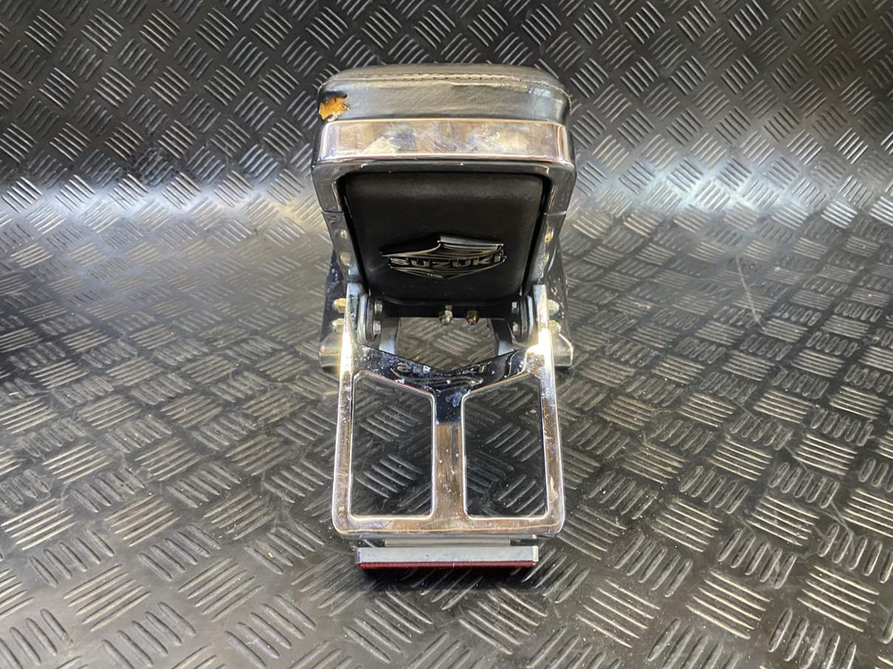 Спинка пассажирская Suzuki Intruder VS750 VR51A