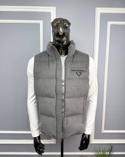 Пуховый жилет Prada