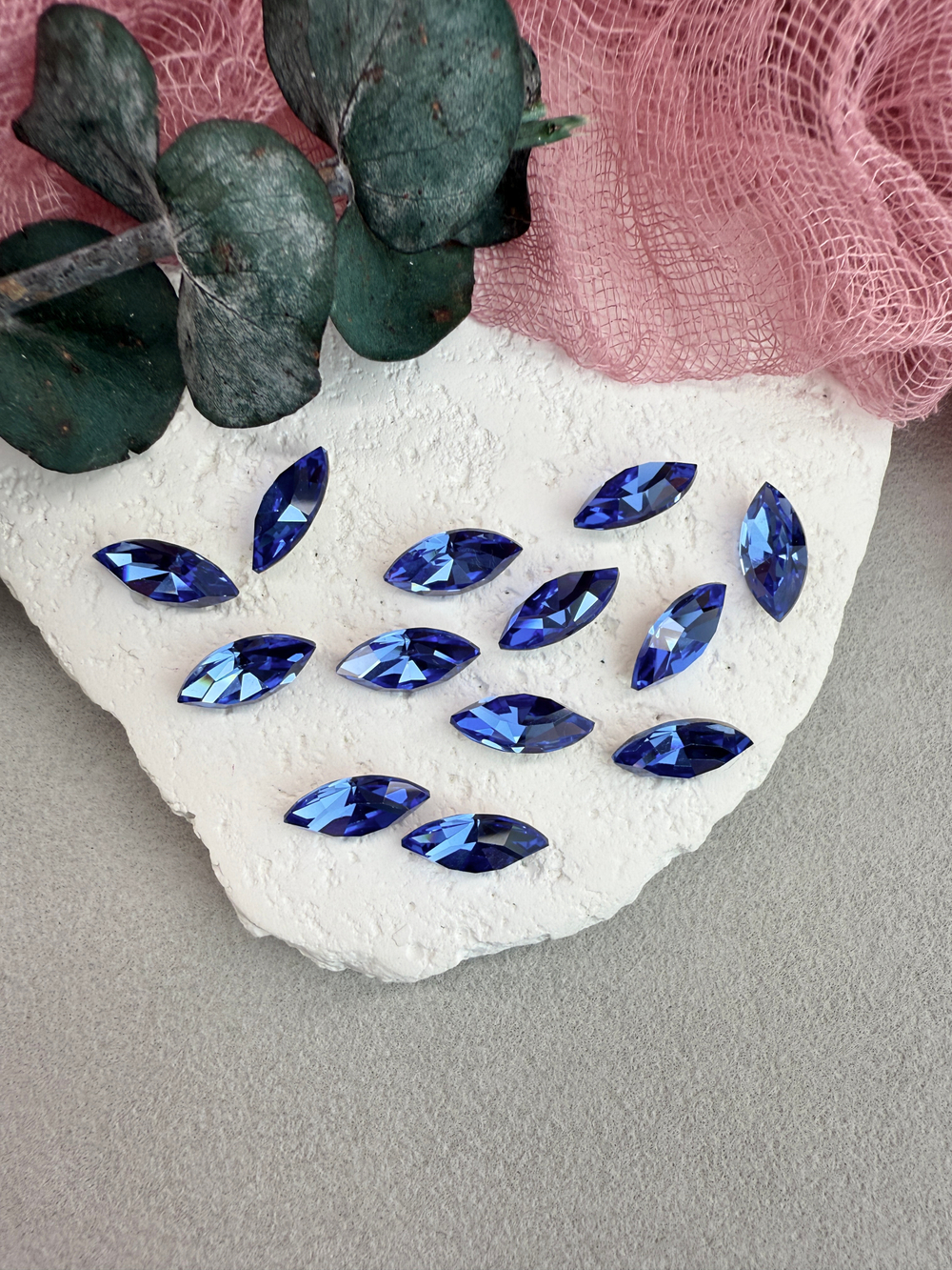 Наветт Navette 15*7 мм, Sapphire