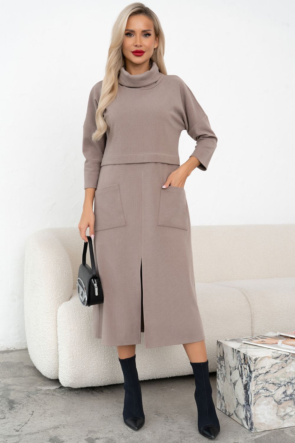 Платье трикотажное с разрезом (бежевый) Р11-2008/5 Nikol