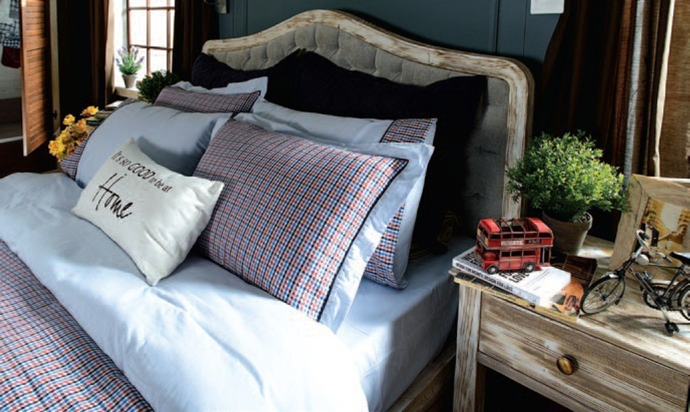 Постельное белье 2 спальное евро макси Casual Avenue Richmond бело-синее вид