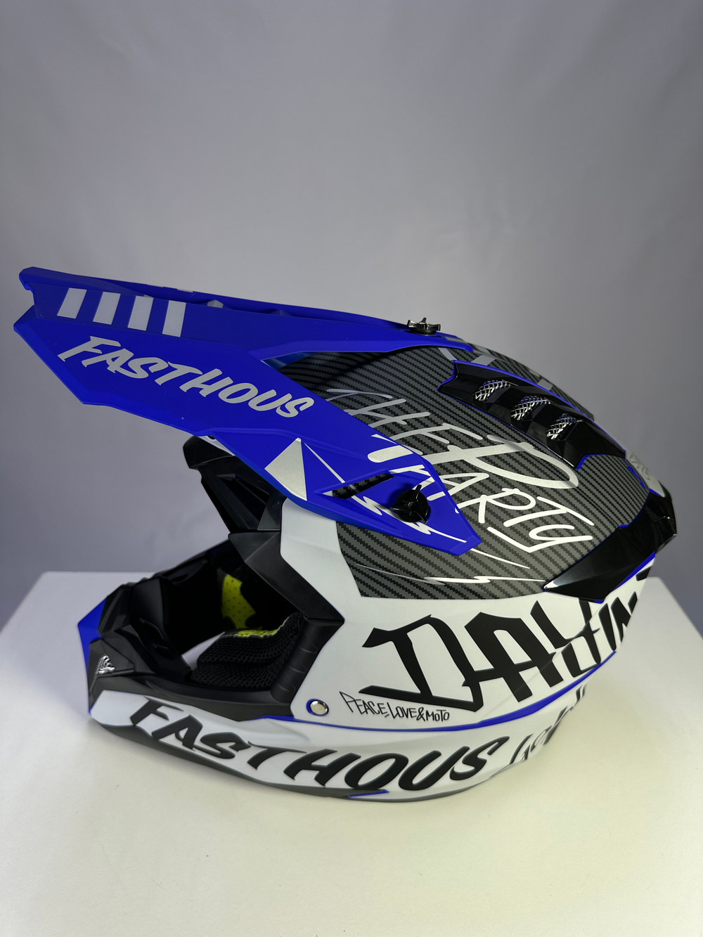 Мотошлем WLT FASTHOUS