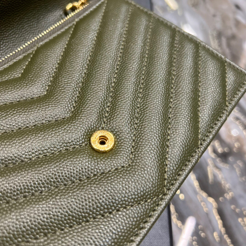 Saint Laurent WOC 19 cm