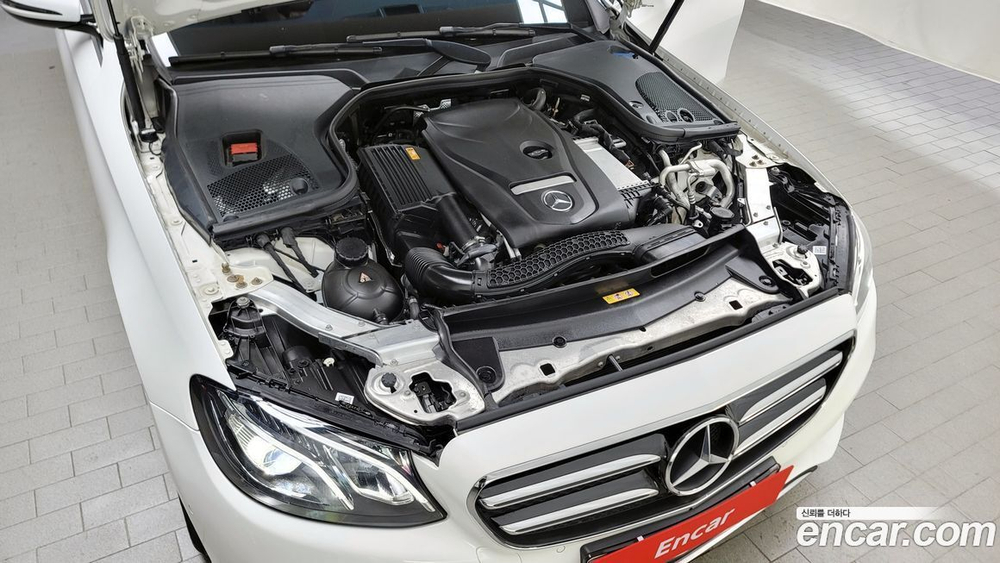 Mercedes-Benz E-Class W213 E250 Avangarde (08.2020)