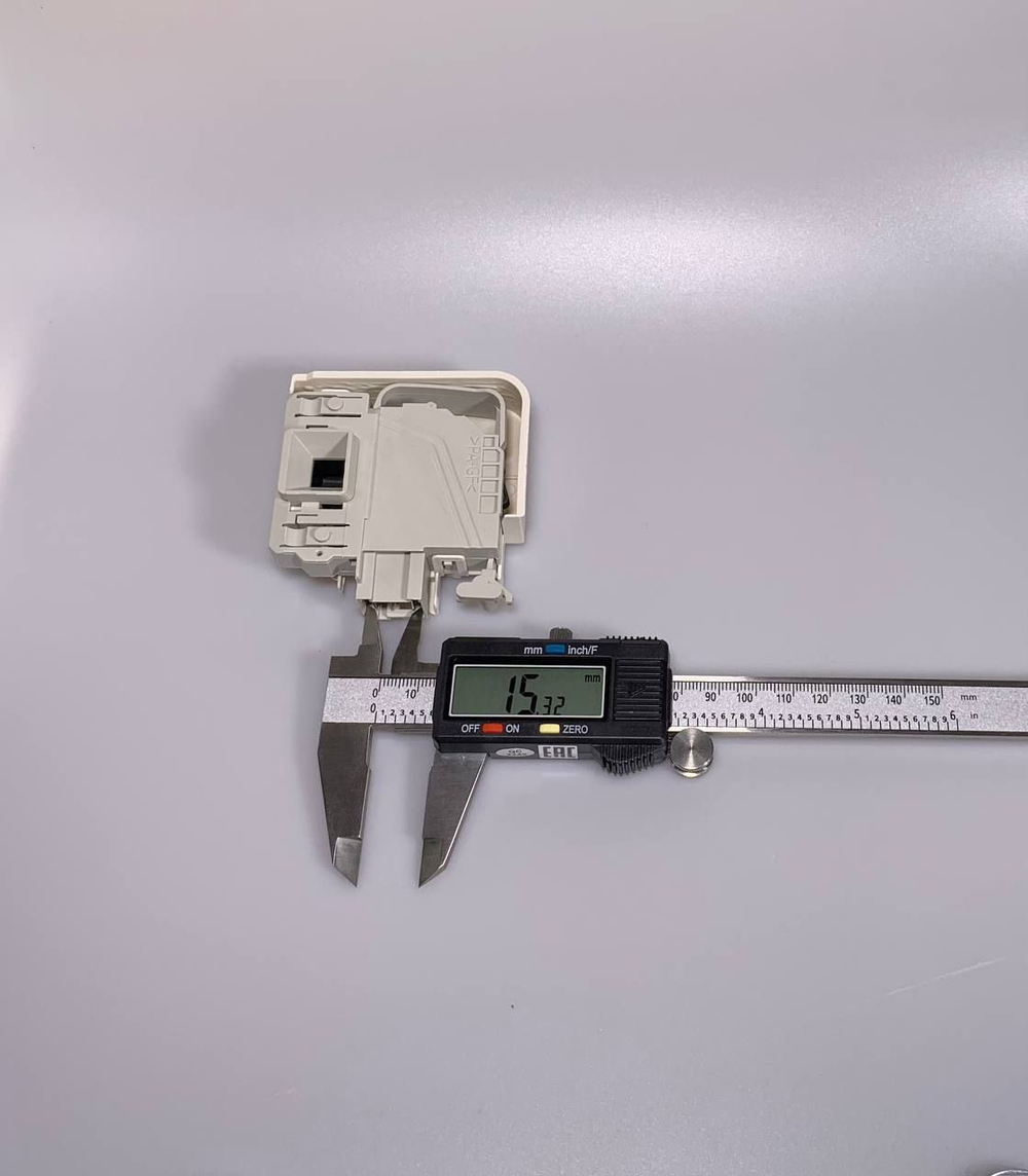 Устройство блокировки люка (УБЛ, замок) стиральной машины. INT014BO, 00633765, 00225256