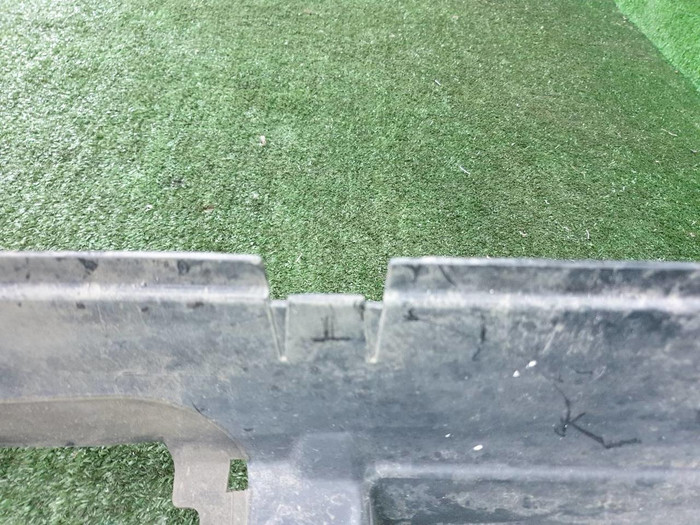 Воздуховод радиатора RR Vogue 4 L405 (2012-2022)