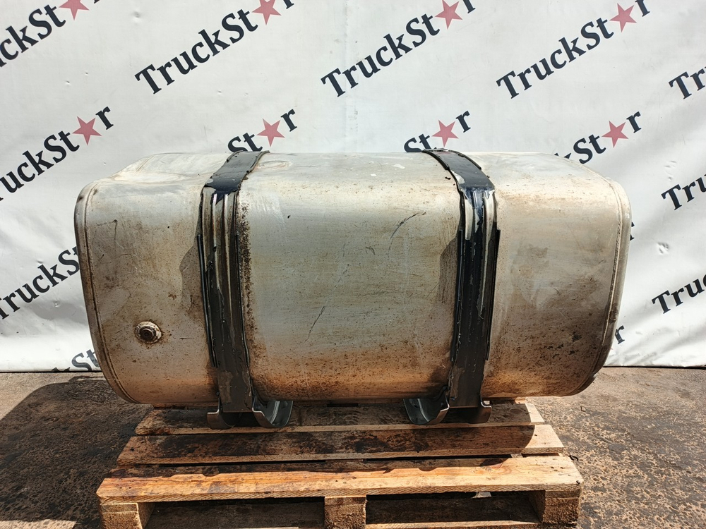 Бак топливный 490L