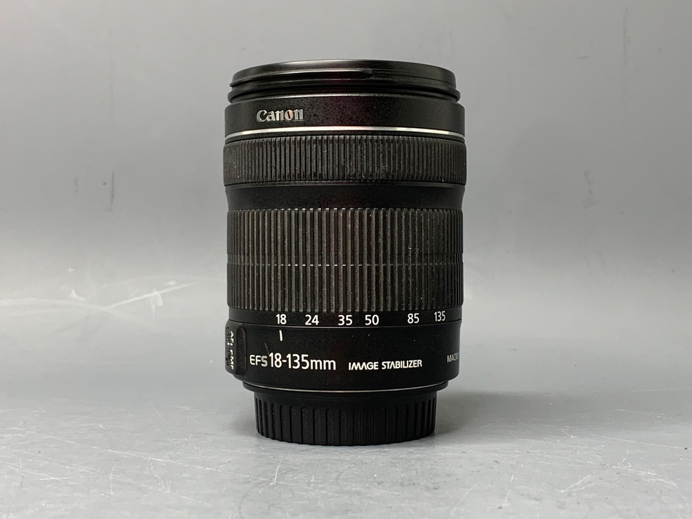 Canon EF-S 18-135mm 3.5-5.6 IS STM