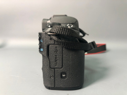 Canon EOS M50 Kit 15-45mm STM, 1000 кадров пробега.