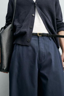 ZARA УКОРОЧЕННЫЕ БРЮКИ WIDE FIT, МОРСКОЙ СИНИЙ