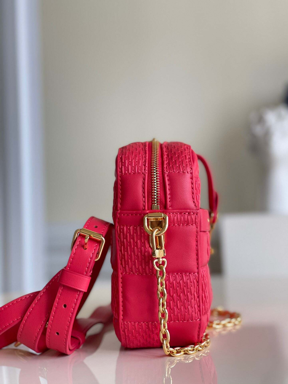 Louis Vuitton Troca MM