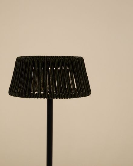 Уличная настольная лампа Aldet на солнечной батарее с зеленым шнуром