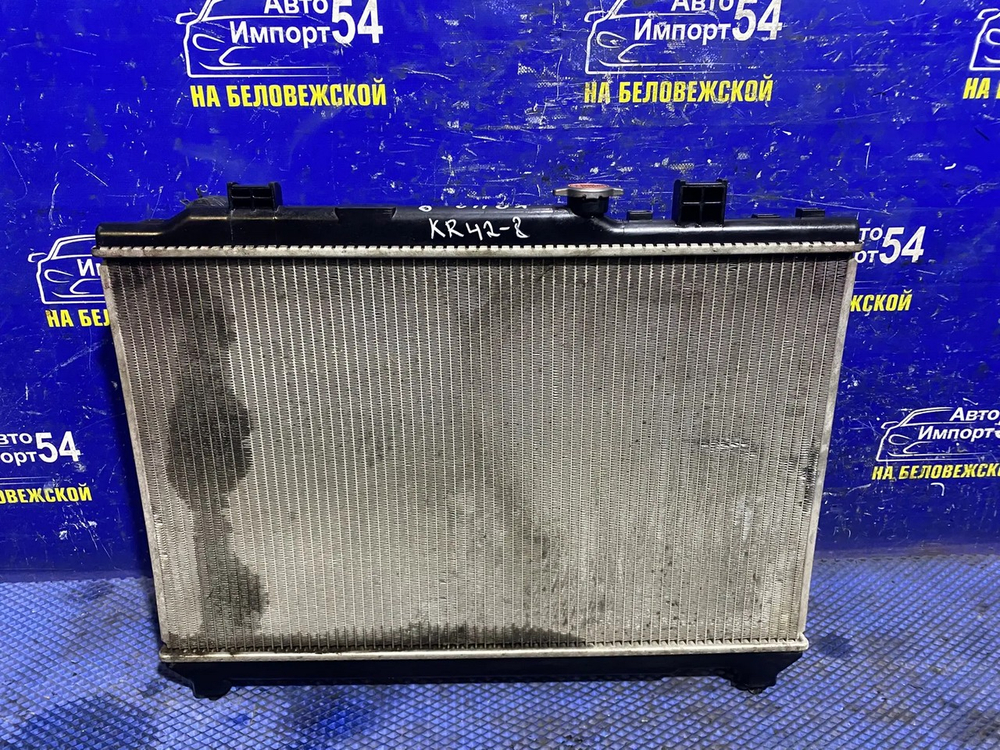 Радиатор двигателя TOYOTA LITEACE 1999