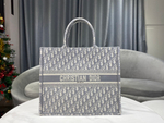 Christian Dior Book Tote 42 cm