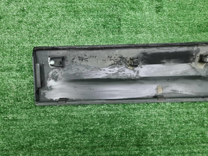 Накладка двери передняя правая Skoda Karoq (17-нв)