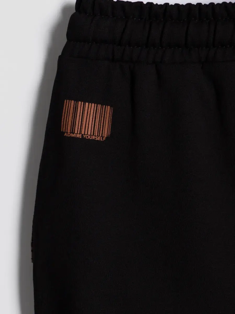 Спортивные шорты для мальчика на лето