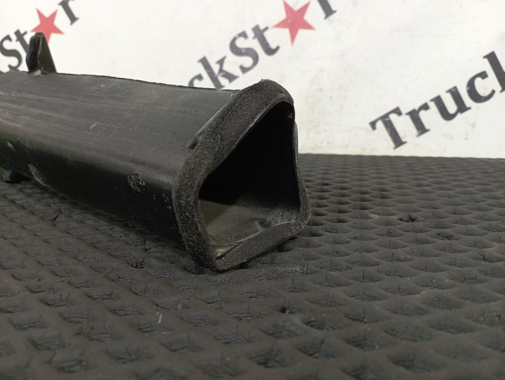 Воздуховод отопителя