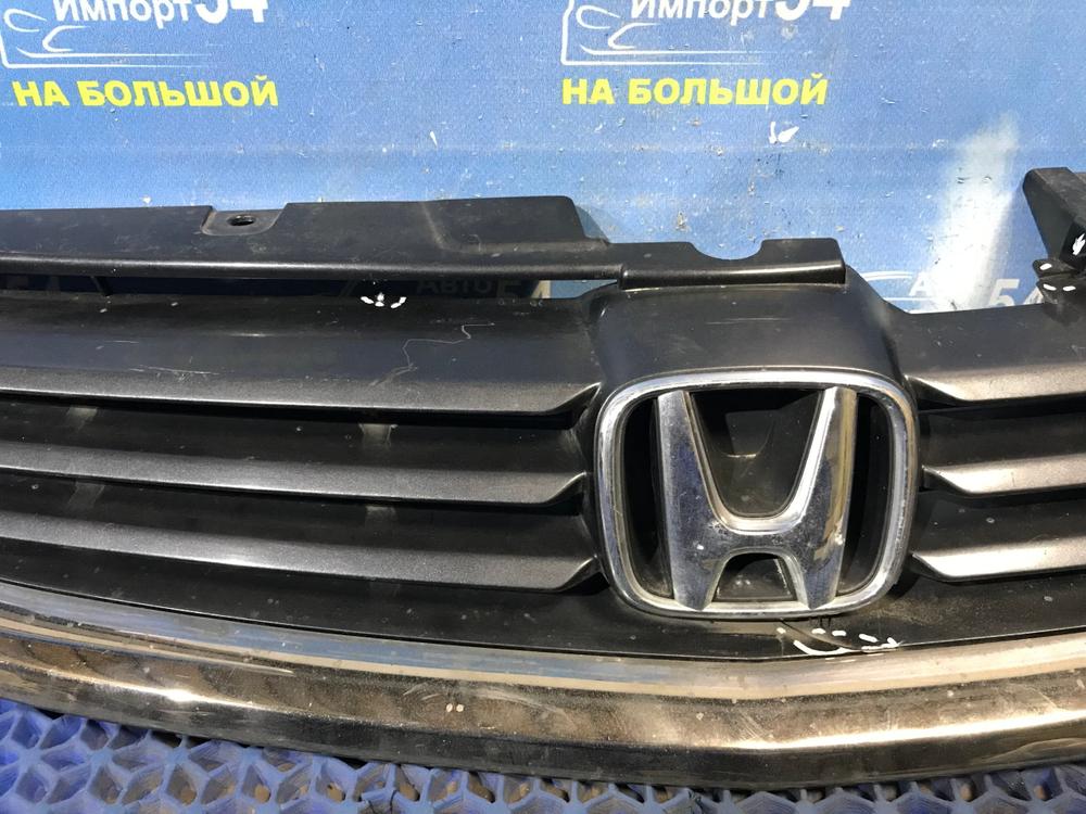Решетка радиатора Honda AVANCIER 2001