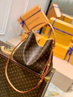 Louis Vuitton Delightful PM