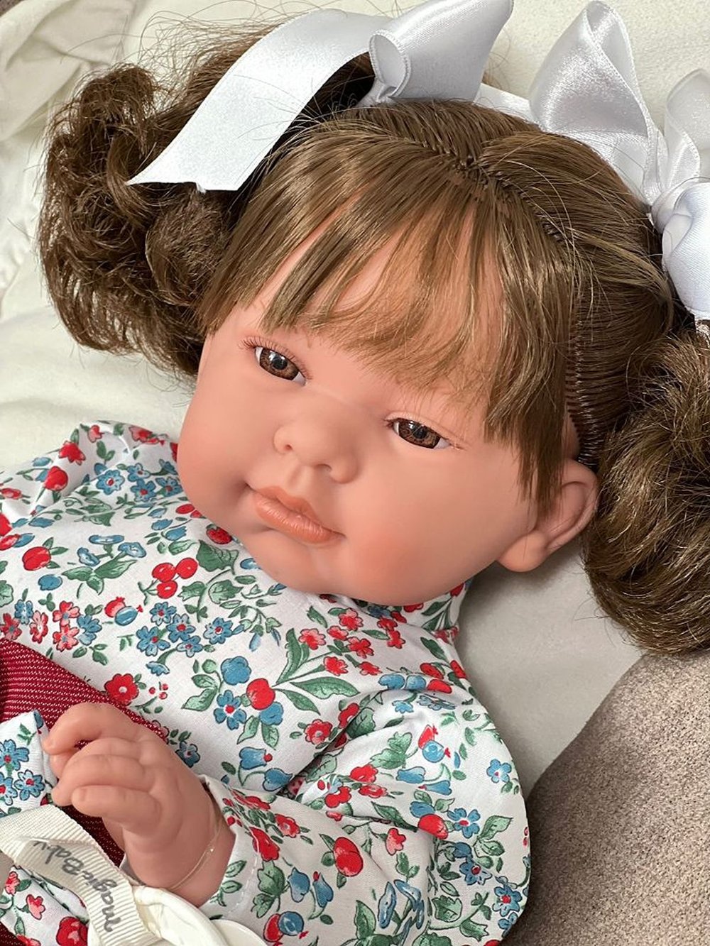 Кукла LAMAGIK виниловая 45см Marina (46308A)