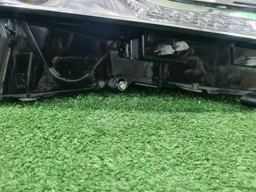 Фара правая Toyota Camry xv70 (2020-н.в.) LED