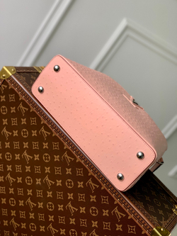 Louis Vuitton Capucines BB