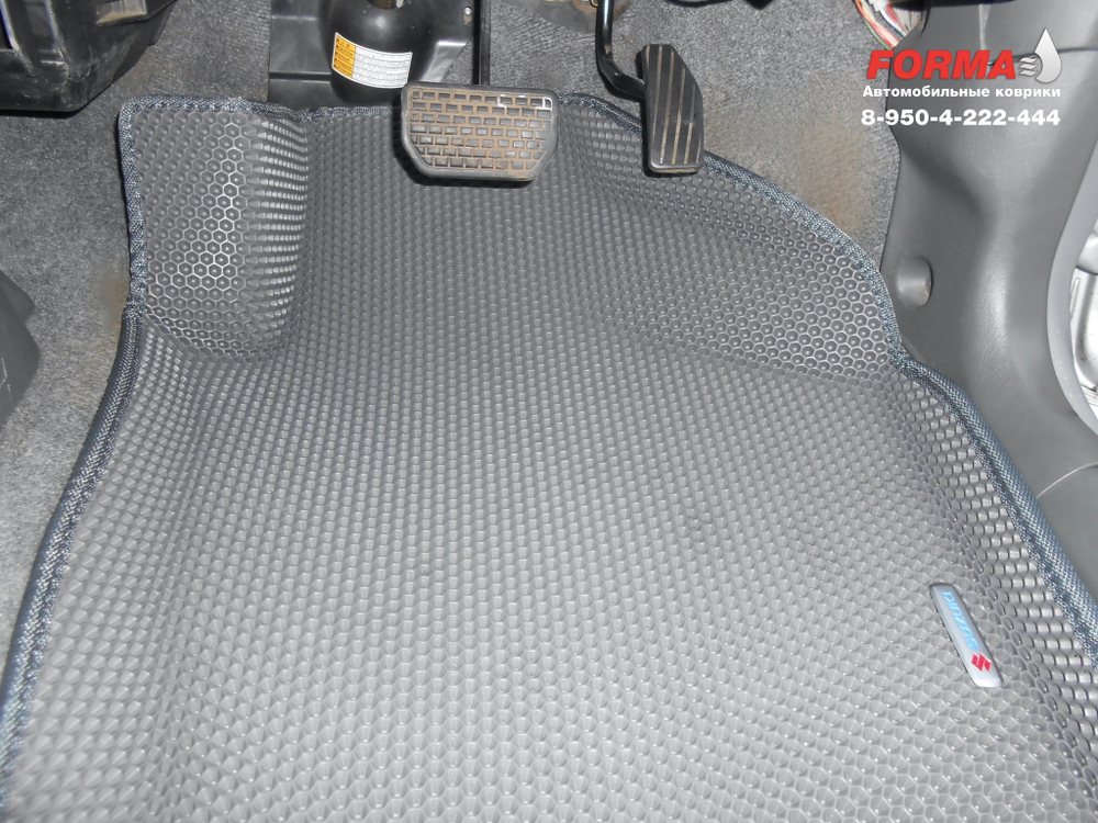 Suzuki Swift 1 поколение (01.2000-11.2004) правый руль, 5 дверей