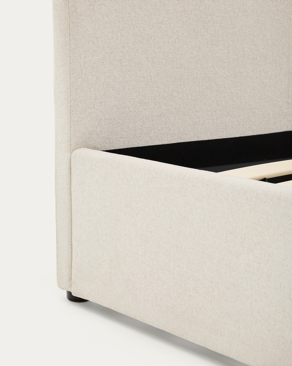 Кровать Nahiri бежевого цвета из шенилла с ящиком для хранения 180 x 200 см