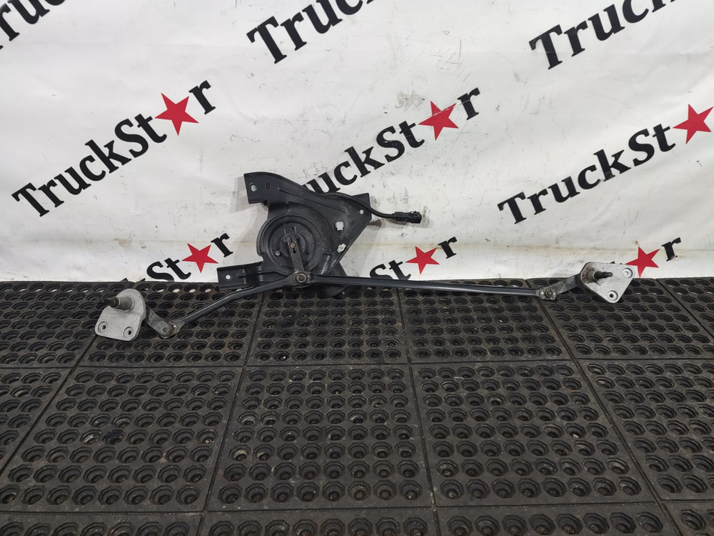 Трапеция стеклоочистителей 2023г