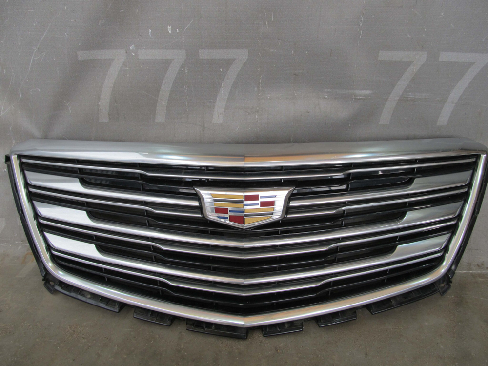 Решетка радиатора Cadillac XT5 16-21 Б/У  84107964
