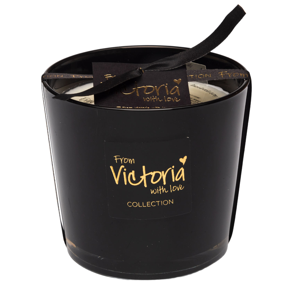nan Свеча ароматическая Glossy black Victoria with Love Черный