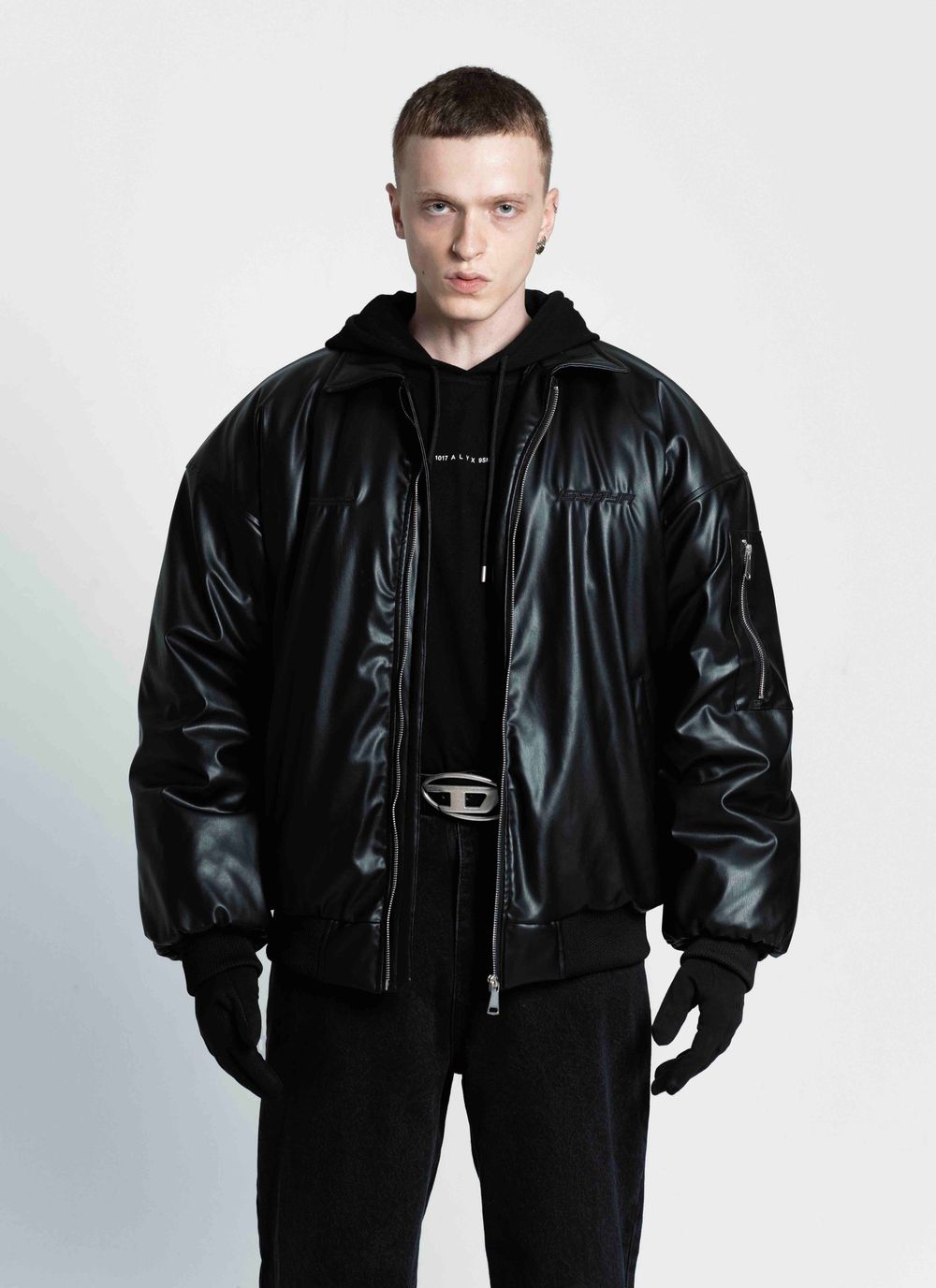 Купить Куртка Issaya Racer Jacket черная Куртка Issaya Racer Jacket черная