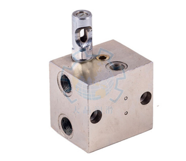 2SSPQ2 -P0.5 - Питатель для двухлинейных систем смазки с рабочим давлением 400 бар, количество выходов 2, максимальная доза 0,5 мл/цикл, с регулятором и индикатором