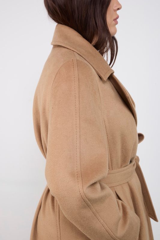 Пальто двубортное с отстрочкой, кэмел