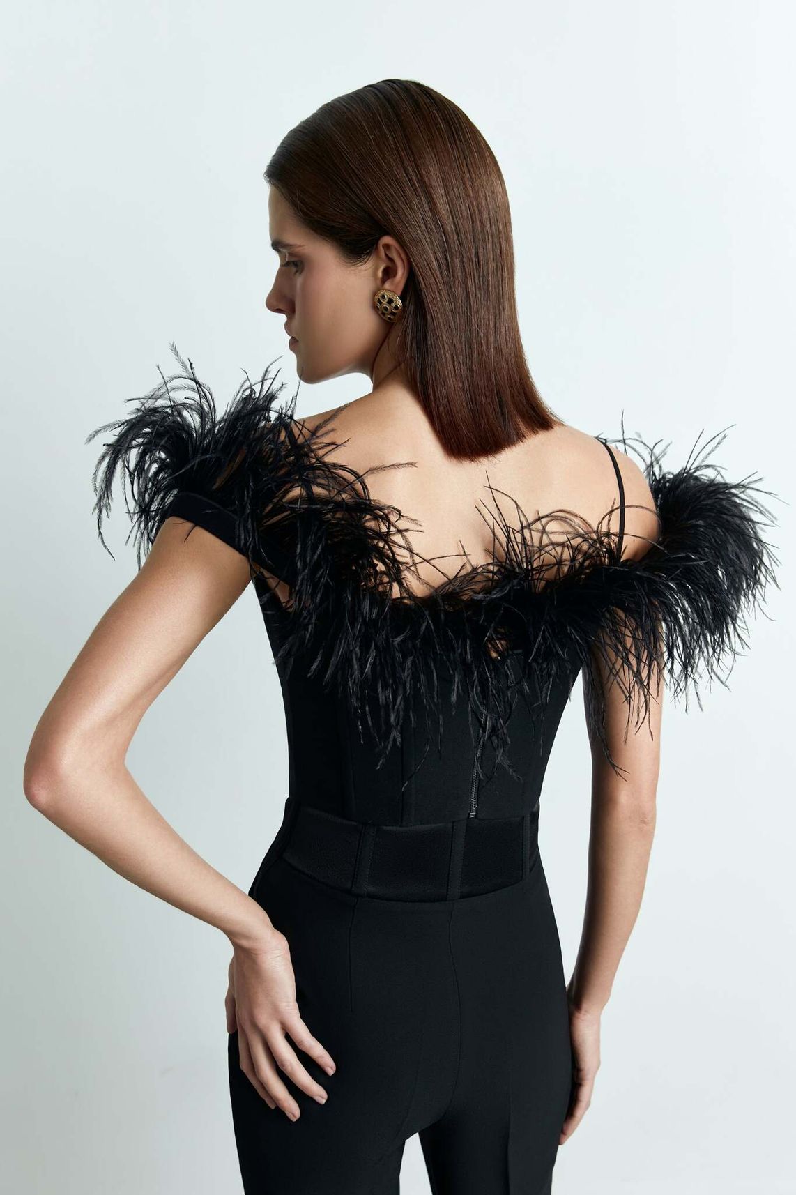 Корсетный топ с перьями