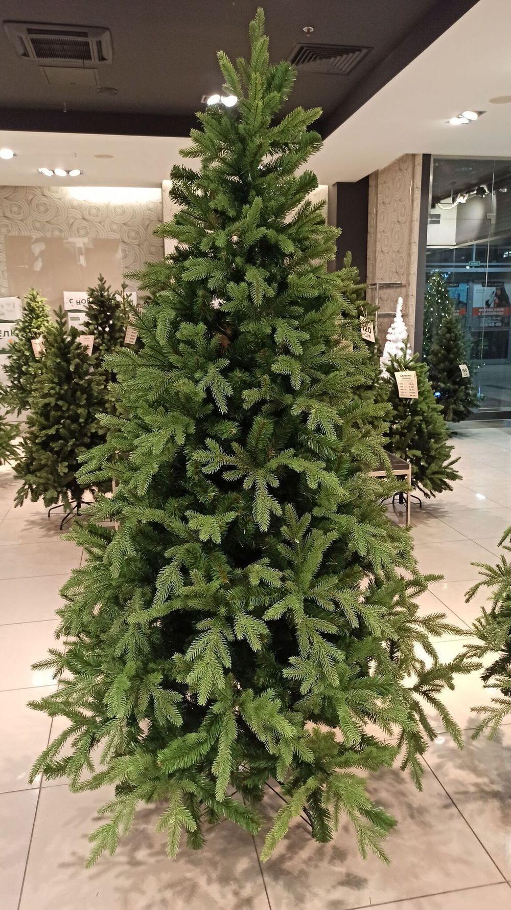 Искусственная ель «Валерио» (Литая+пвх) 3 м