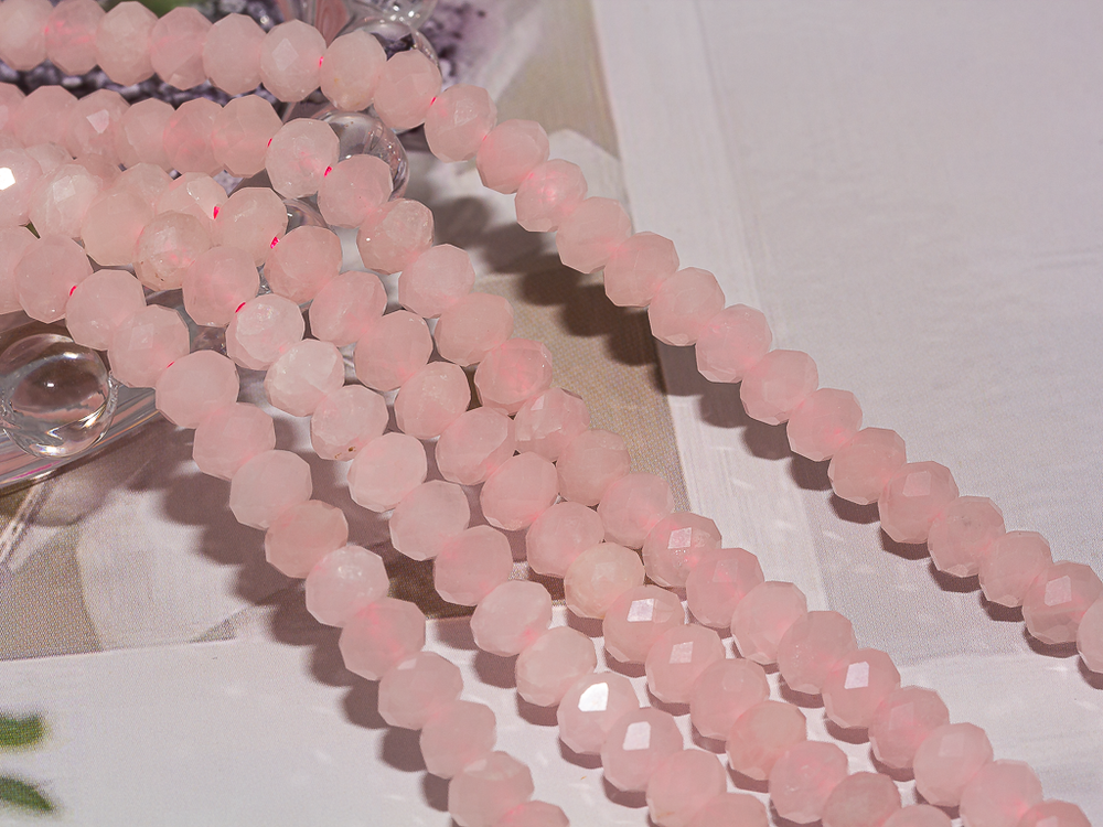 Бусины из розового кварца 6х4мм, рондель (10 шт)