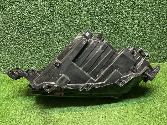 Фара правая Citroen C5 Aircross (2022-н.в.) LED