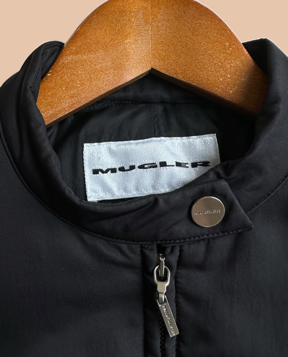 Курта MUGLER